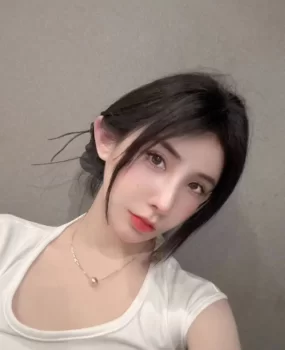 罗湖地铁站附近的洗浴中心,体验非常好,小姐姐特别漂亮