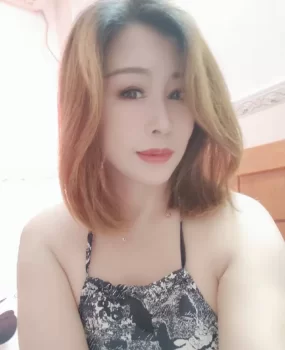 布吉熟女 玲(大头虾)