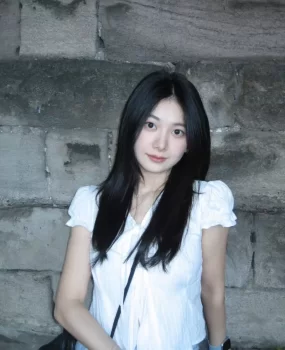 刚出来的兼职大学生妹妹