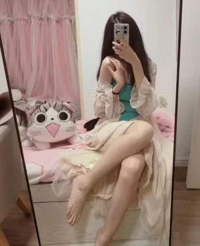 服务型美女