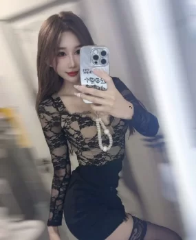 武侯情趣制服小野猫