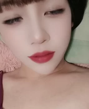 广东阳江阳西儒洞三陪小姐在外地做鸡被老汉内射生野种