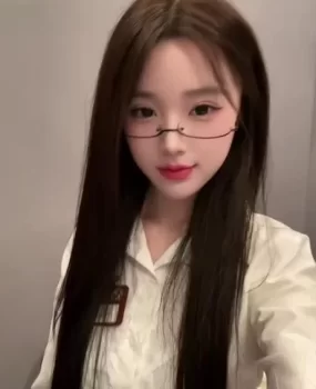 武汉妹子服务骚玩的尽兴