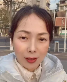 南昌西湖土地庙宴宴姐