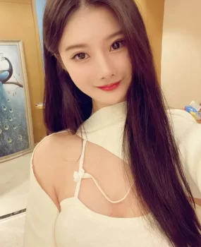 漂亮网红真人值得体验