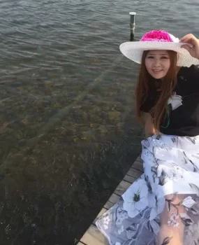 兼职少妇  喜欢熟女点进来