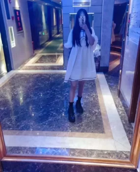 可爱清纯妹子19岁身高163体重43可萝可御