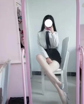 白嫩大学兼职,水多听话