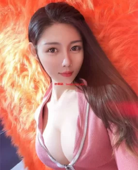 差点被榨干,有人能征服这大奶子吗?