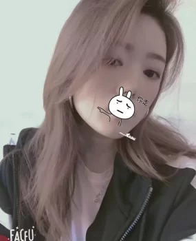 约兼职湖南少妇在重庆,还是粉红色奶头,逼也紧