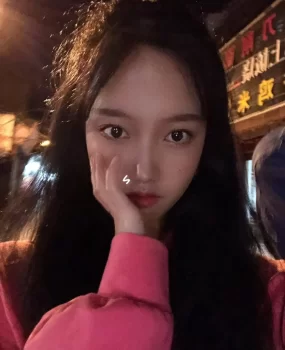 无锡奶大水多的嫩妹求爆操